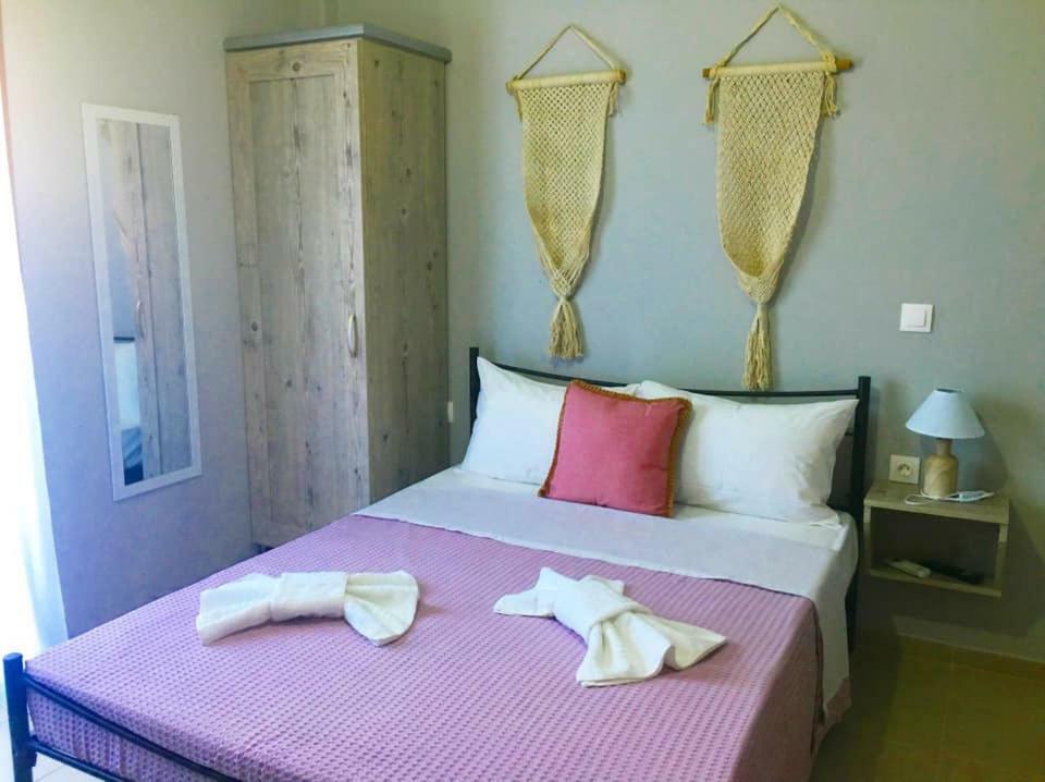 Almira - Rooms To Let Неа-Рода Экстерьер фото