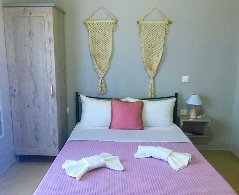 Almira - Rooms To Let Неа-Рода Экстерьер фото